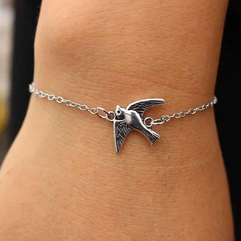 Heart Charm Bracelet for Women – Korean Sweet Chain Link Fashion Jewelry Gift