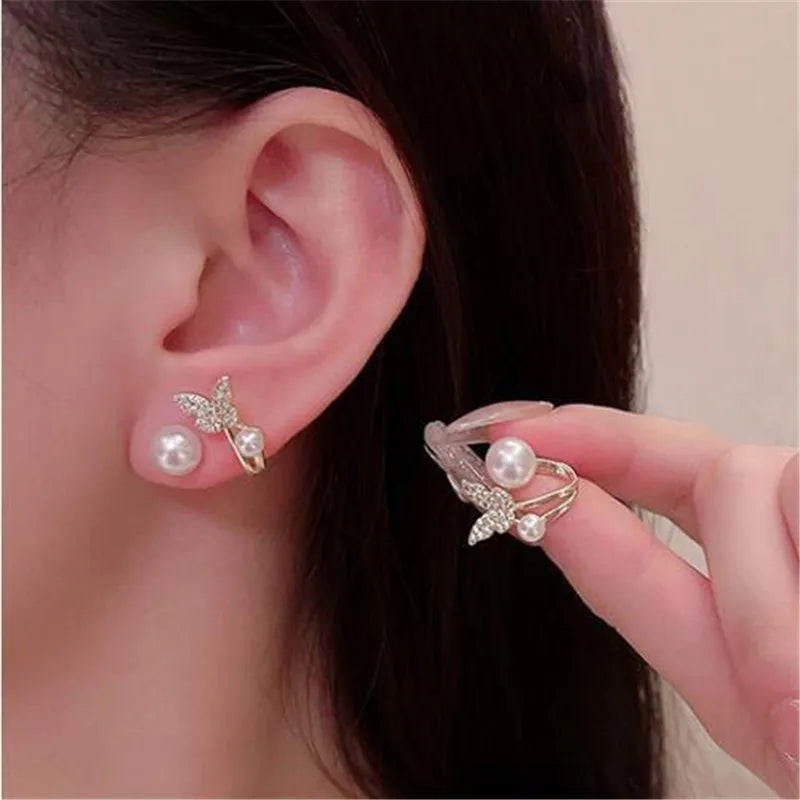 Elegant Gold Heart Pearl Stud Earrings for Women – Korean Fashion 2025 Jewelry