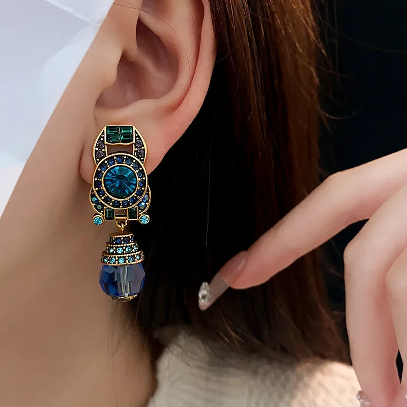 Luxury Rhinestone Blue Crystal Clip Earrings for Women – Vintage Sparkle Charm Jewelry