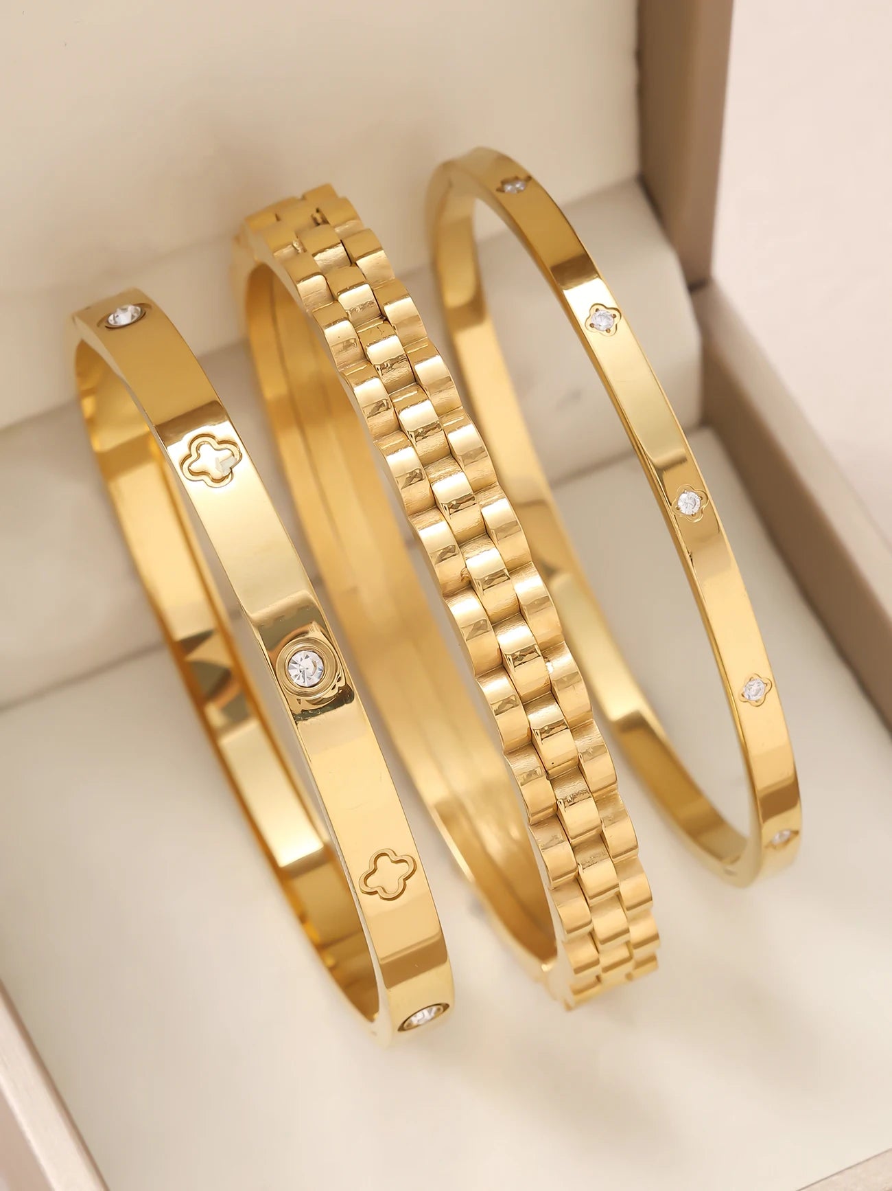 Luxury 18K Gold Plated Clover Bracelet for Women | Stackable Stainless Steel Fashion Chain Bangle