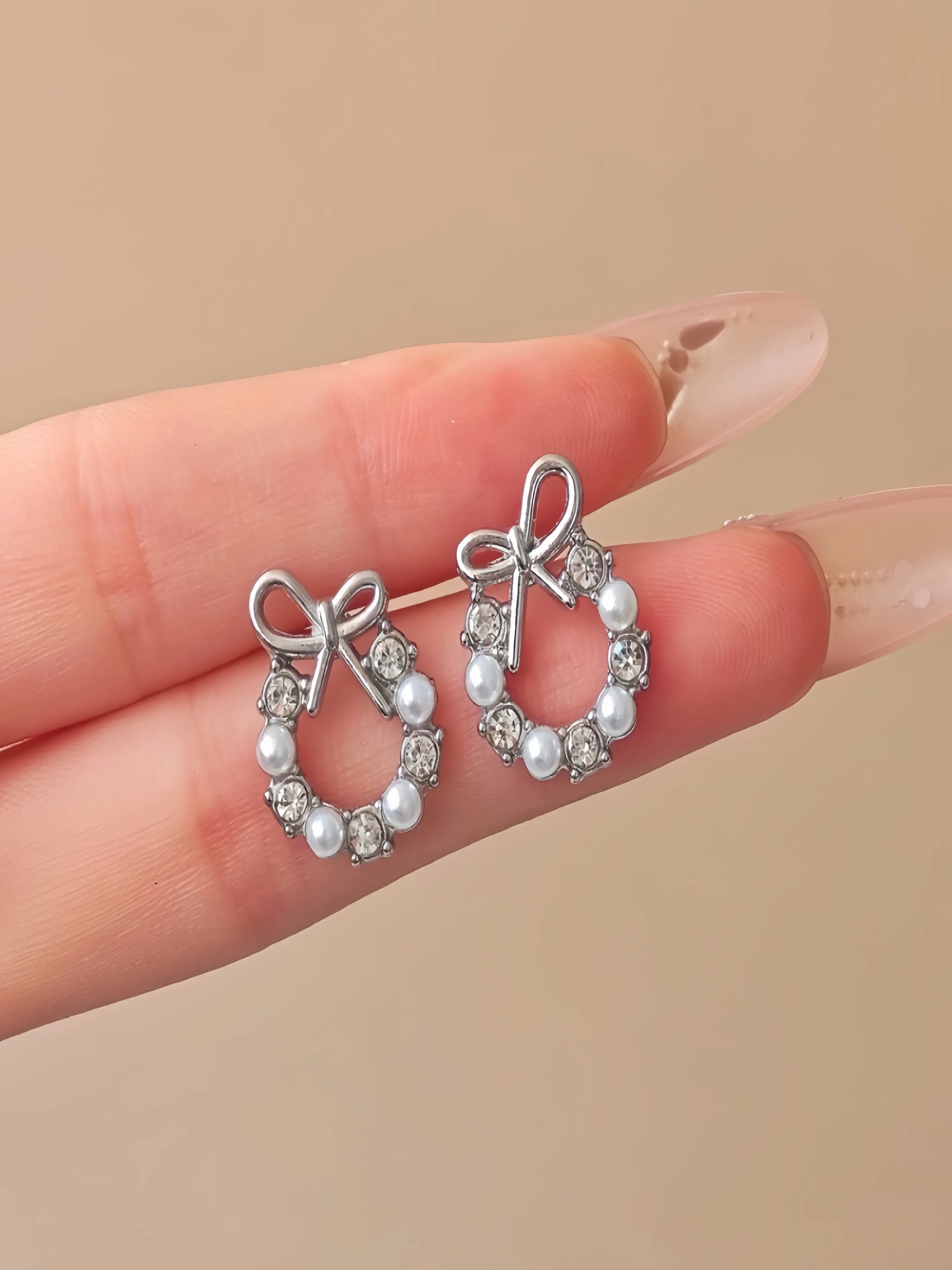 Minimalist Pearl Rhinestone Stud Earrings for Women – Elegant Round Bow Design